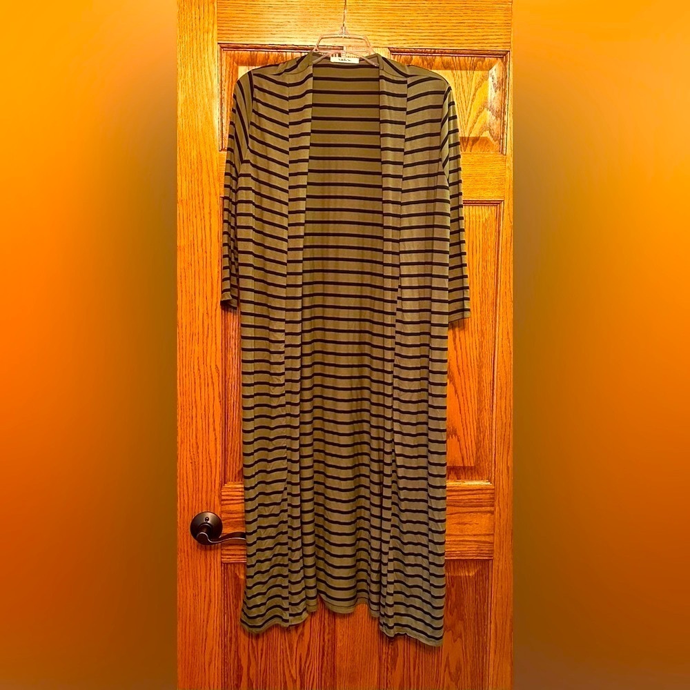 Green and navy lightweight duster